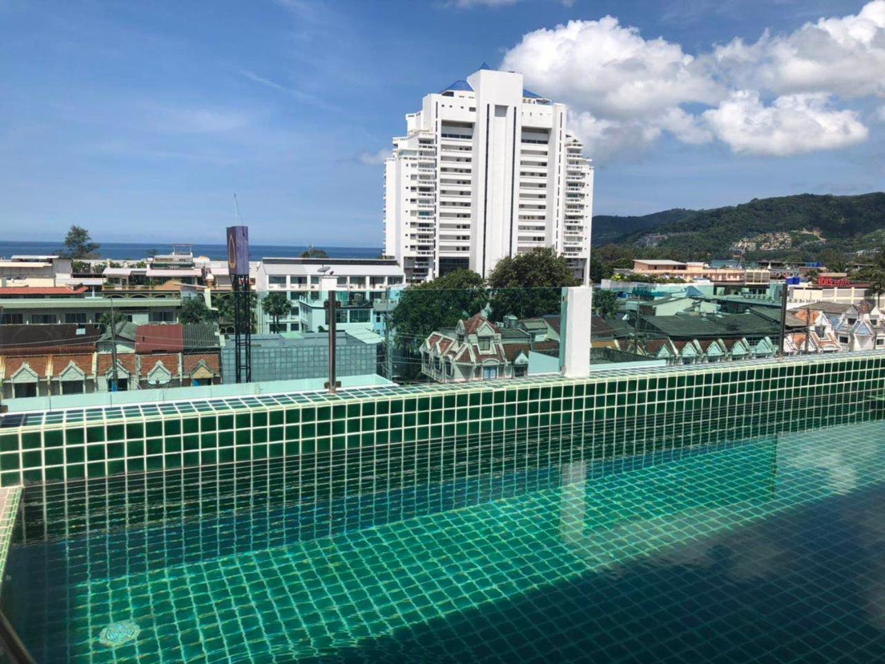 I Am O'Tel Patong Hotel Exterior photo